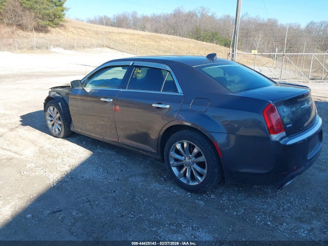 2016 CHRYSLER 300C 2C3CCAKG0GH182619 Photo 2