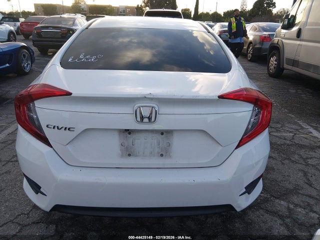 Honda Civic Lx 2018 2HGFC2F51JH526958 Image 17
