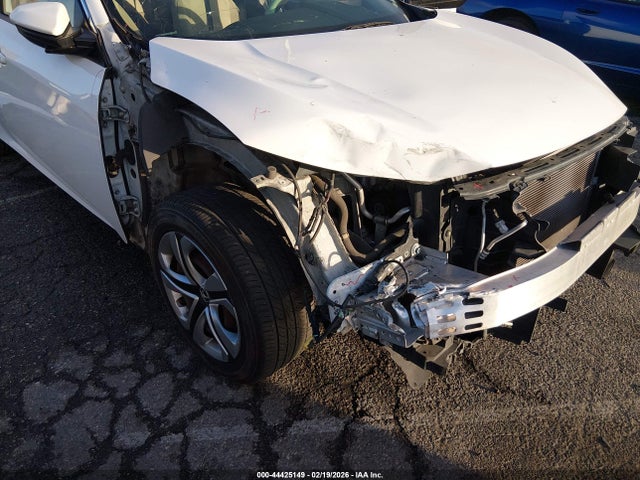 Honda Civic Lx 2018 2HGFC2F51JH526958 Image 6