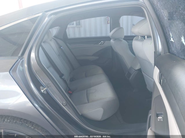 1HGCV1F17JA027682 Honda ACCORD LX