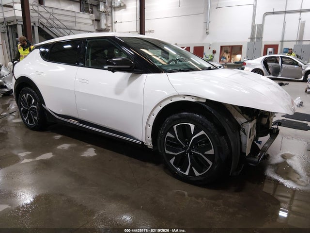 2022 KIA EV6 KNDC3DLC5N5088894