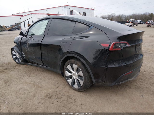Продажа на аукционе авто 2024 Tesla Model Y Long Range Dual Motor All-wheel Drive, vin: 7SAYGAEE1RF035883, номер лота: 44425185