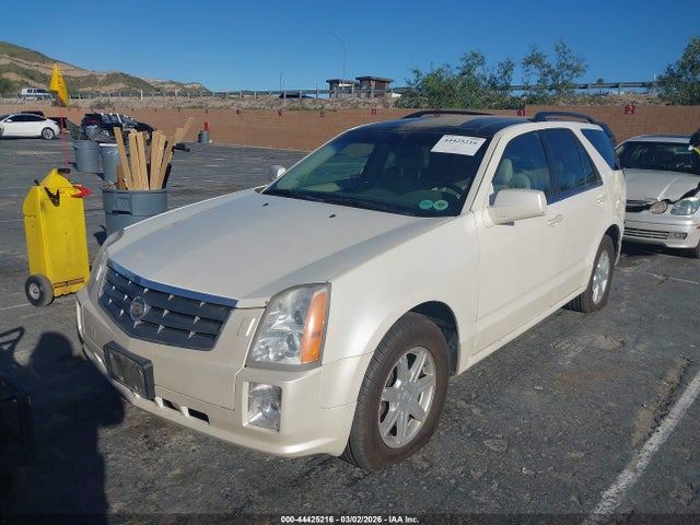 2004 CADILLAC SRX 1GYDE637840135256 Photo 1