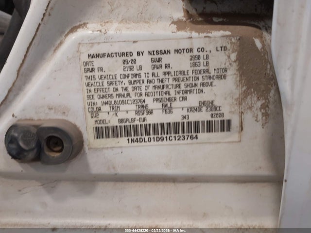 2001 NISSAN ALTIMA 1N4DL01D91C123764 Photo 8