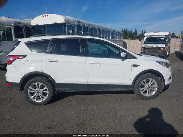 1FMCU9GD4JUD08678 Ford ESCAPE SE