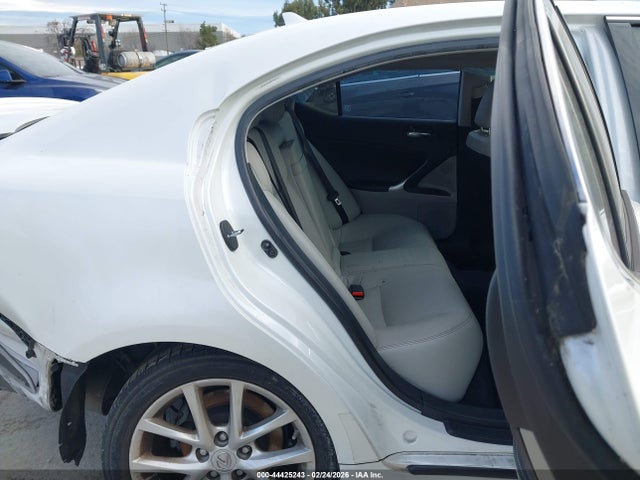 44425243 :رقم المزاد ، JTHBF5C20D5191945 vin ، 2013 Lexus Is 250 مزاد بيع