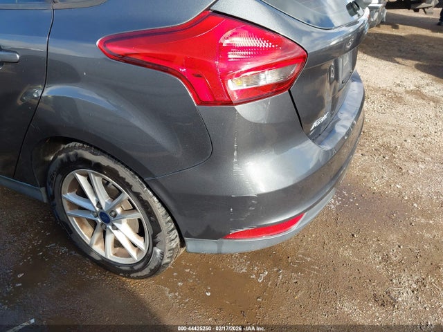 1FADP3K25GL362384 Ford FOCUS SE