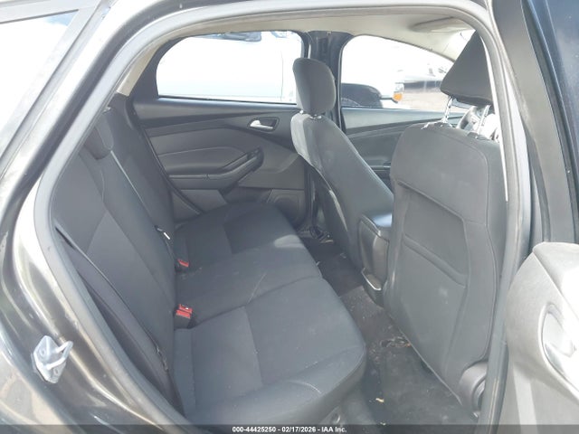 1FADP3K25GL362384 Ford FOCUS SE