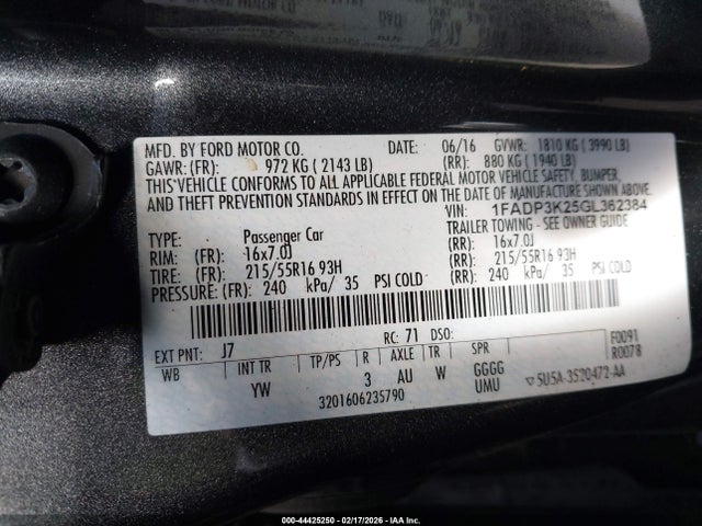 1FADP3K25GL362384 Ford FOCUS SE