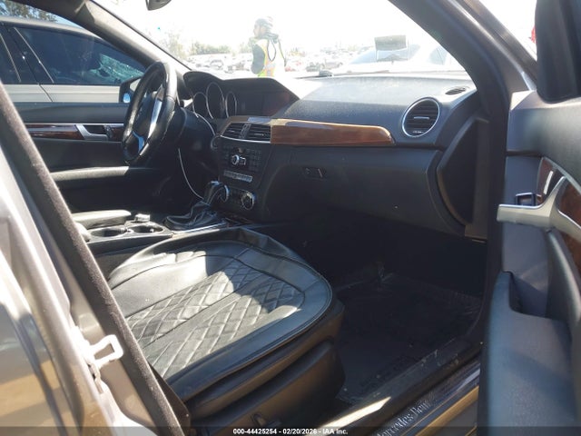 WDDGF4HB8EA964573 Mercedes-Benz C 250 Sport
