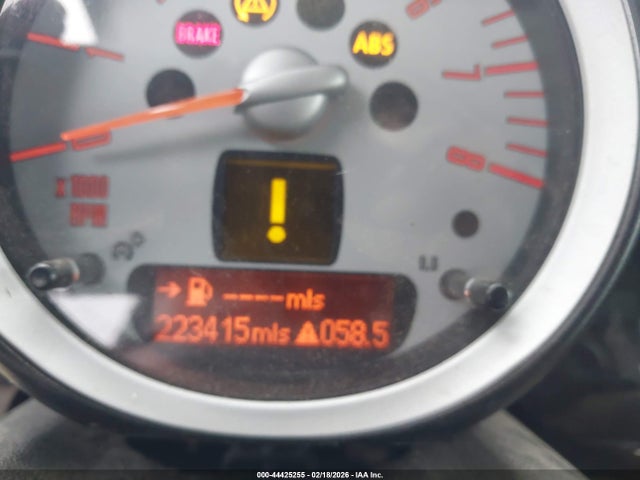 2010 MINI COOPER WMWMF3C51ATZ28261 Photo 6