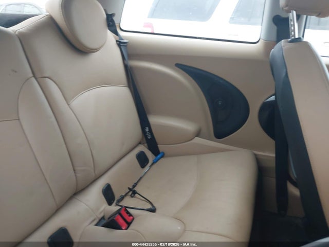 2010 MINI COOPER WMWMF3C51ATZ28261 Photo 7