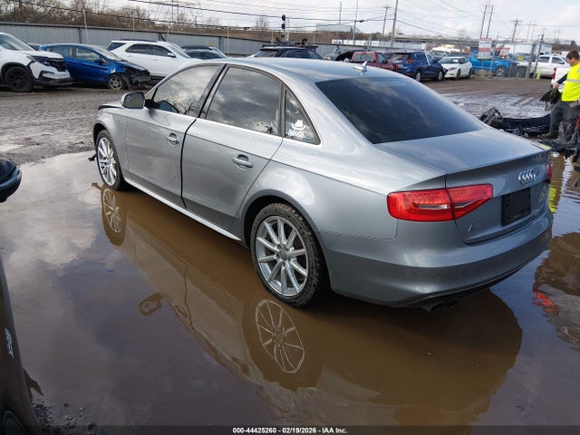 2015 AUDI A4 WAUFFAFL6FN044318 Photo 2