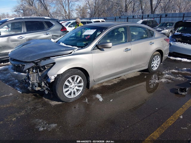 Nissan Altima 2.5 S 2014 1N4AL3AP4EN383370 Image 2