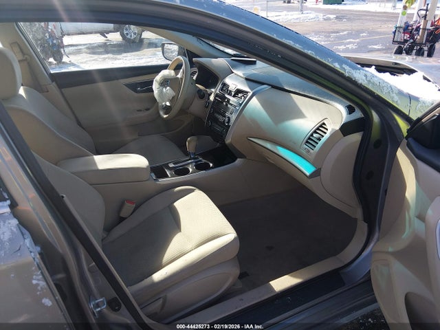 Nissan Altima 2.5 S 2014 1N4AL3AP4EN383370 Image 5