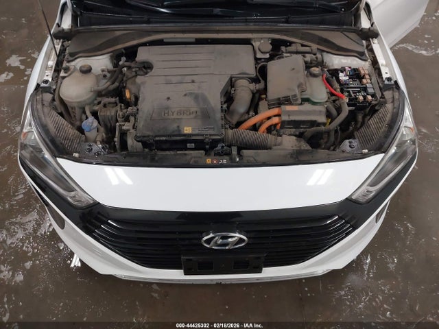 2017 Hyundai Ioniq Hybrid Blue მანქანა იყიდება აუქციონზე, vin: KMHC65LC4HU026633, აუქციონის ნომერი: 44425302