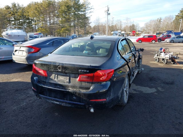 WBAJB1C52JB374401 BMW 530e Xdrive Iperformance