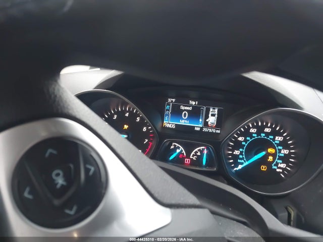1FMCU9GX0FUB35632 Ford ESCAPE SE