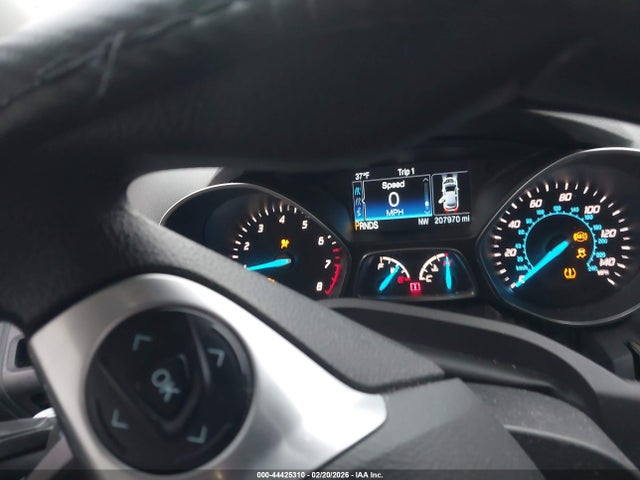 1FMCU9GX0FUB35632 Ford ESCAPE SE