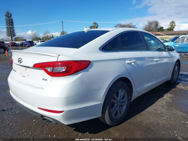 Hyundai SONATA ECO 2015 5NPE24AA2FH159385 Image 4