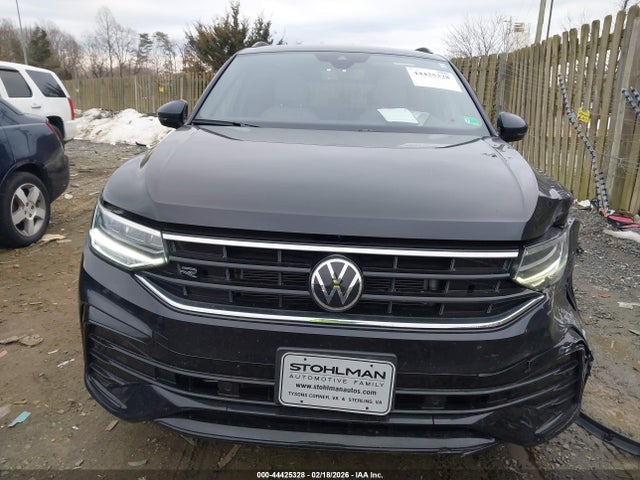 Aukcja sprzedaży 2024 Volkswagen Tiguan 2.0t Se R-line Black, vin: 3VV8B7AX0RM099934, numer aukcji: 44425328
