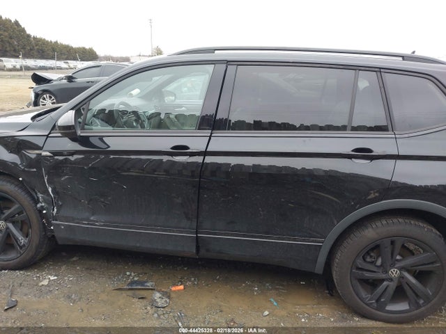 Aukcja sprzedaży 2024 Volkswagen Tiguan 2.0t Se R-line Black, vin: 3VV8B7AX0RM099934, numer aukcji: 44425328