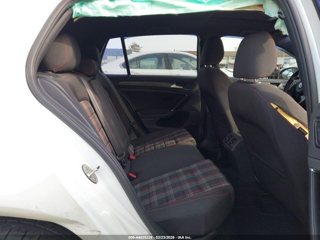 3VW447AU1JM263982 Volkswagen Golf Gti 2.0t Autobahn/2.0t S/2.0t Se