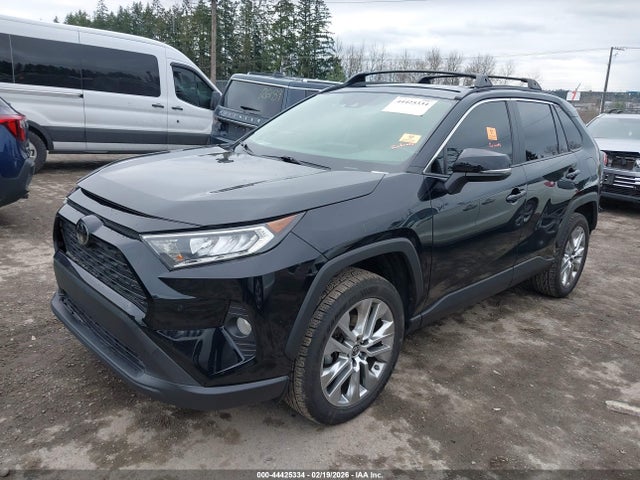 Toyota Rav4 Xle Premium 2019 JTMA1RFV6KD522460 Image 2