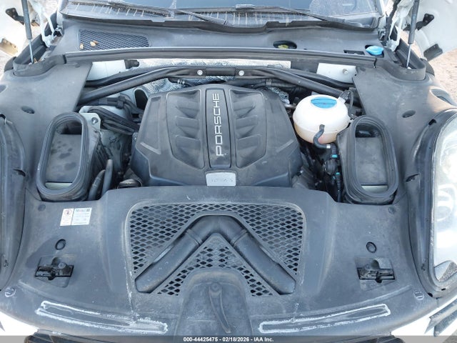 2016 PORSCHE MACAN WP1AB2A52GLB49828 Photo 9