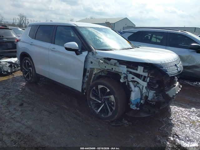 2023 MITSUBISHI OUTLANDER JA4J3UA83PZ050978 Photo 0