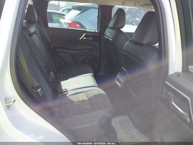 2023 MITSUBISHI OUTLANDER JA4J3UA83PZ050978 Photo 7