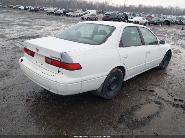 1998 TOYOTA CAMRY JT2BG22K9W0152164 Photo 3