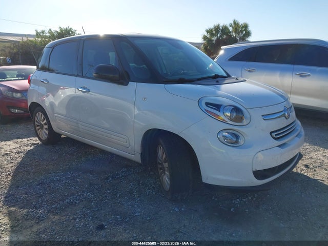 2014 FIAT 500L ZFBCFABH2EZ001922 Photo 0