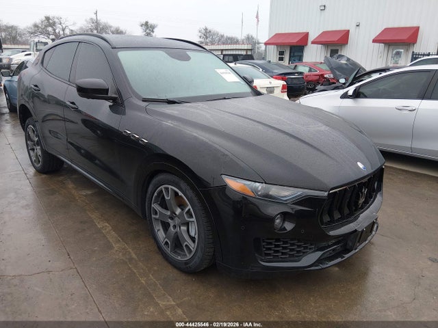 2018 MASERATI LEVANTE ZN661XUA7JX302430