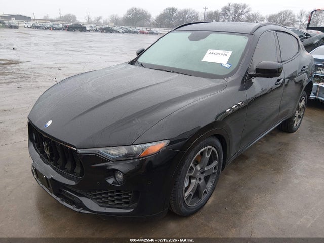 2018 MASERATI LEVANTE ZN661XUA7JX302430 Photo 1