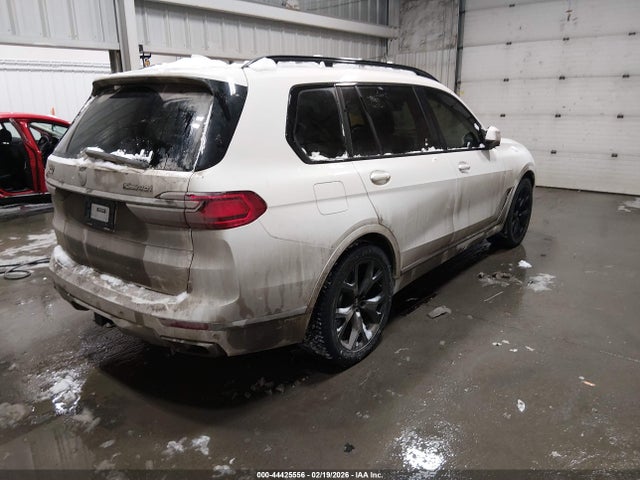 2021 BMW X7 5UXCW2C07M9E25933 Photo 3