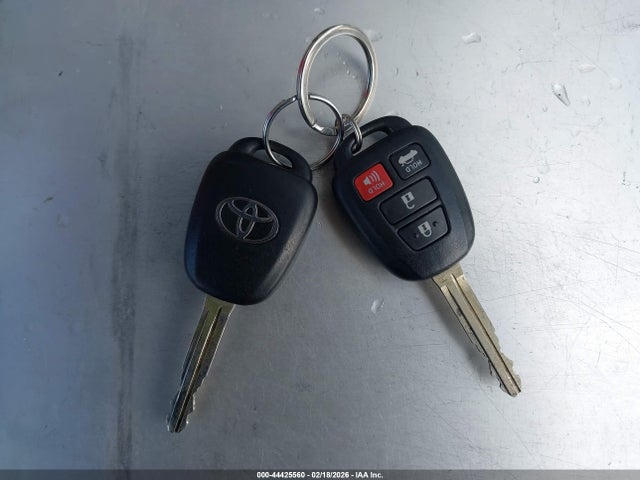 Toyota COROLLA LE 2016 5YFBURHE1GP504896 Image 11
