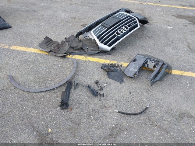 WA1LHAF71J0041614 Audi Q7 2.0t Premium