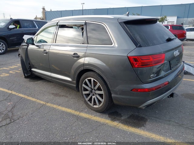 2018 AUDI Q7 WA1LHAF71J0041614 Photo 2