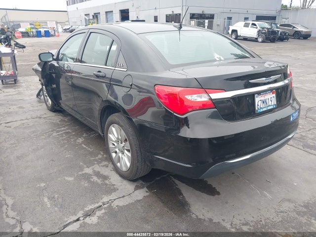 2012 CHRYSLER 200 1C3CCBAB4CN112912 Photo 2