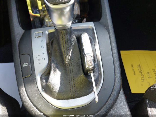 3KPF24AD1KE109347 KIA Forte Lxs