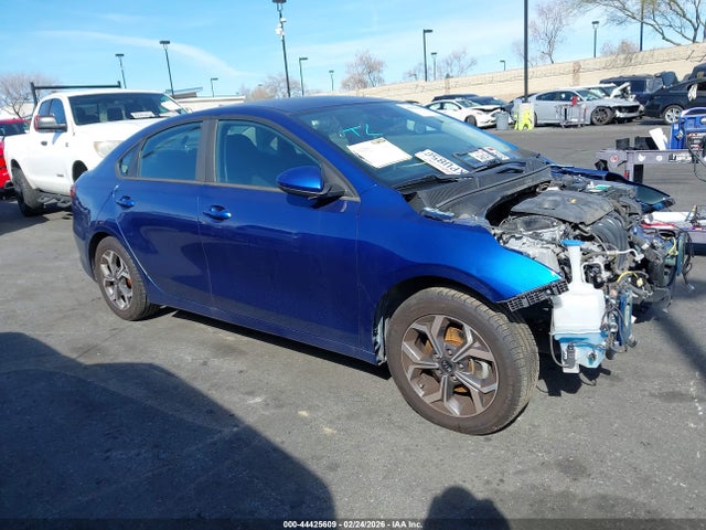 3KPF24AD1KE109347 KIA Forte Lxs