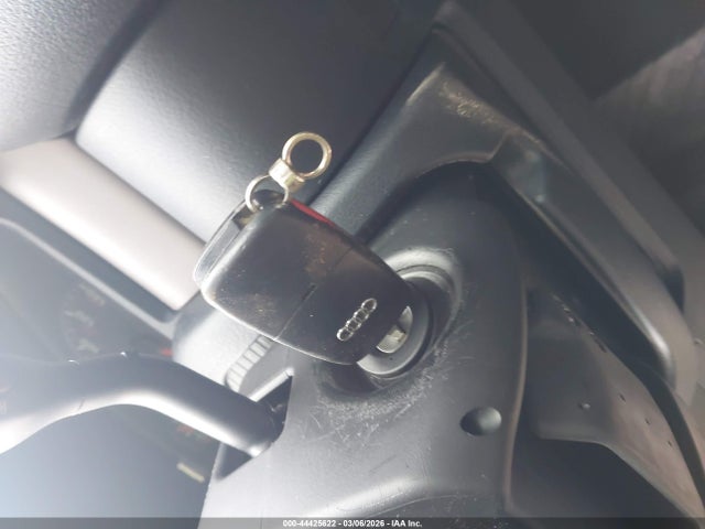 2001 AUDI A4 WAUDC68D11A056010 Photo 10