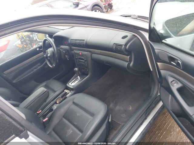 2001 AUDI A4 WAUDC68D11A056010 Photo 4
