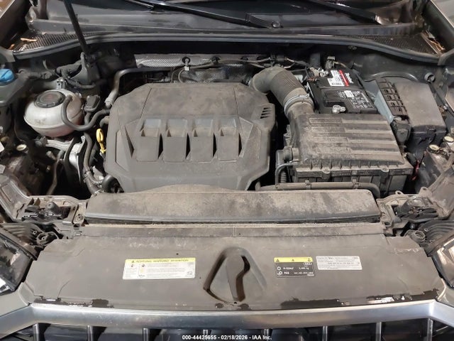 2020 Audi Q3 Premium 45 Tfsi Quattro Tiptronic მანქანა იყიდება აუქციონზე, vin: WA1AECF37L1093407, აუქციონის ნომერი: 44425655