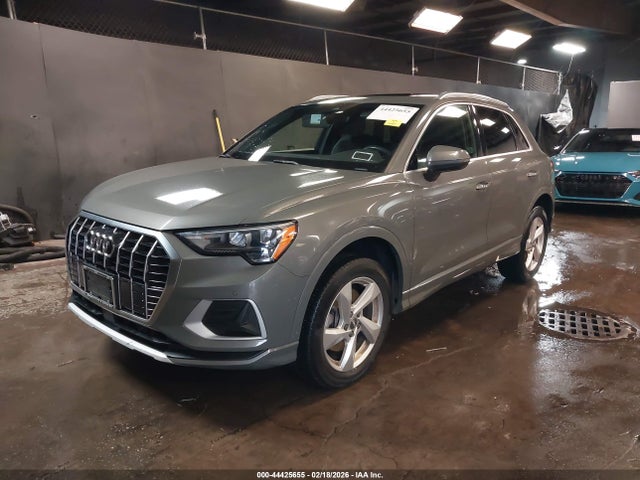 2020 Audi Q3 Premium 45 Tfsi Quattro Tiptronic მანქანა იყიდება აუქციონზე, vin: WA1AECF37L1093407, აუქციონის ნომერი: 44425655