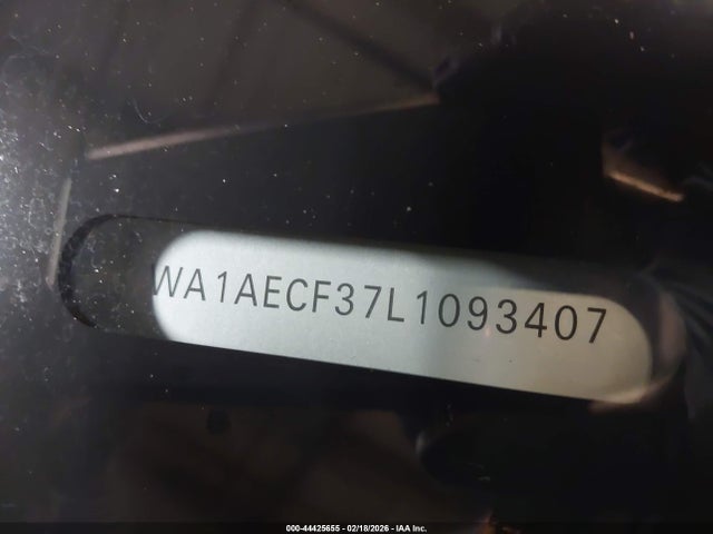 2020 Audi Q3 Premium 45 Tfsi Quattro Tiptronic მანქანა იყიდება აუქციონზე, vin: WA1AECF37L1093407, აუქციონის ნომერი: 44425655