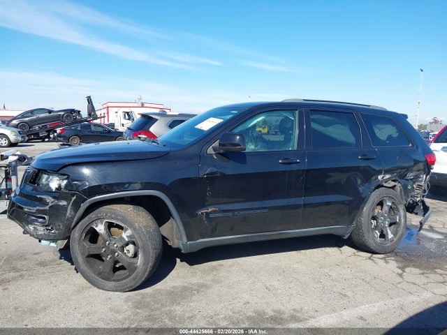 1C4RJFAG0JC353079 Jeep Grand Cherokee Upland 4x4