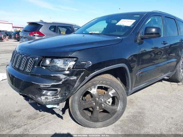 1C4RJFAG0JC353079 Jeep Grand Cherokee Upland 4x4
