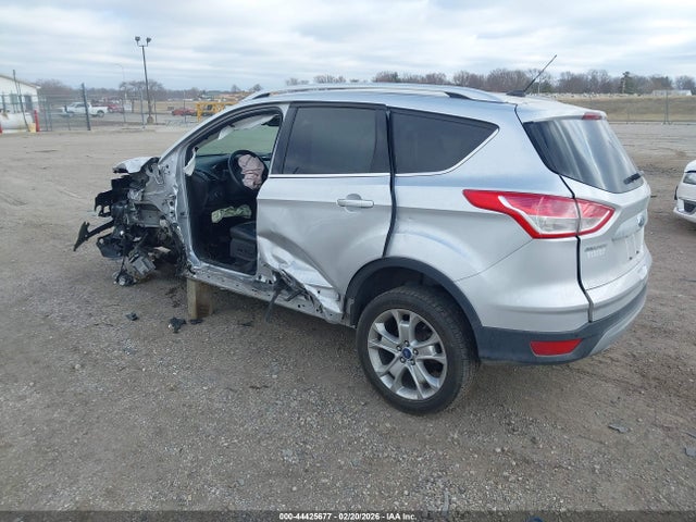 2016 FORD ESCAPE 1FMCU9J90GUA82944 Photo 2